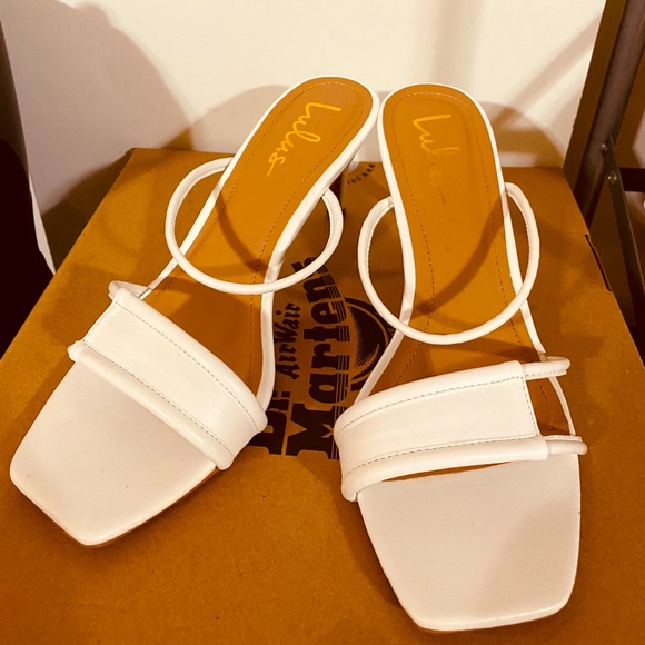 Lulus heels - Picture 1 of 3
